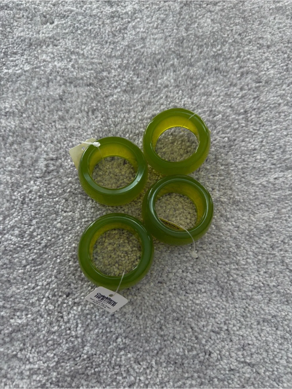 Crate & Barrel Set of 4 Green Napkin Rings